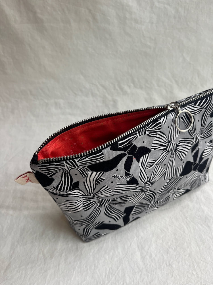 Kosmetiktasche Ribbon & Bows – Grey