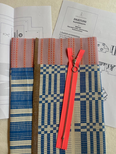 Nähkit – Kosmetiktasche M, Fableism Cobalt/Lavendel