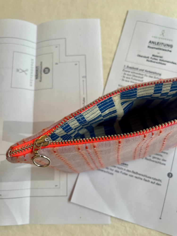 Nähkit – Kosmetiktasche M, Fableism Cobalt/Lavendel