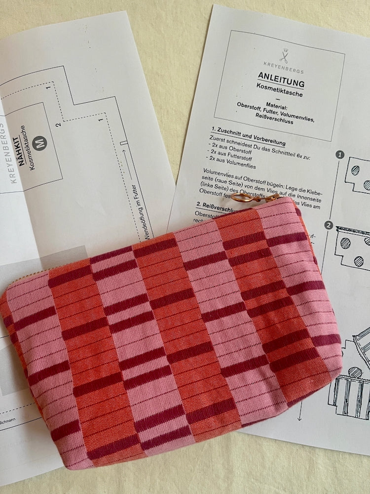 Nähkit – Kosmetiktasche M, Fableism Berry/Blackberry