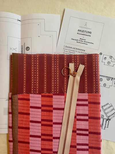 Nähkit – Kosmetiktasche L, Fableism Berry/Blackberry