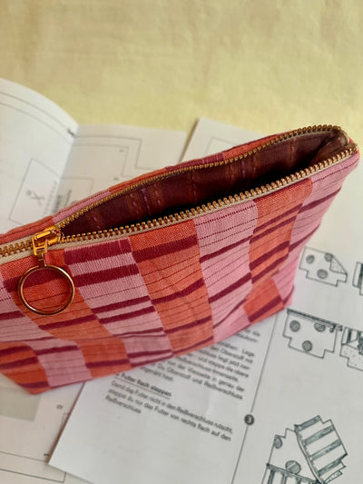 Nähkit – Kosmetiktasche L, Fableism Berry/Blackberry