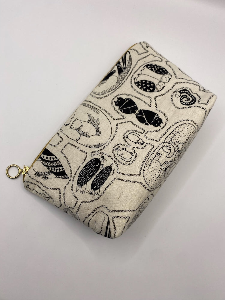 Kosmetiktasche klein – Winterschlaf Cremeweiß