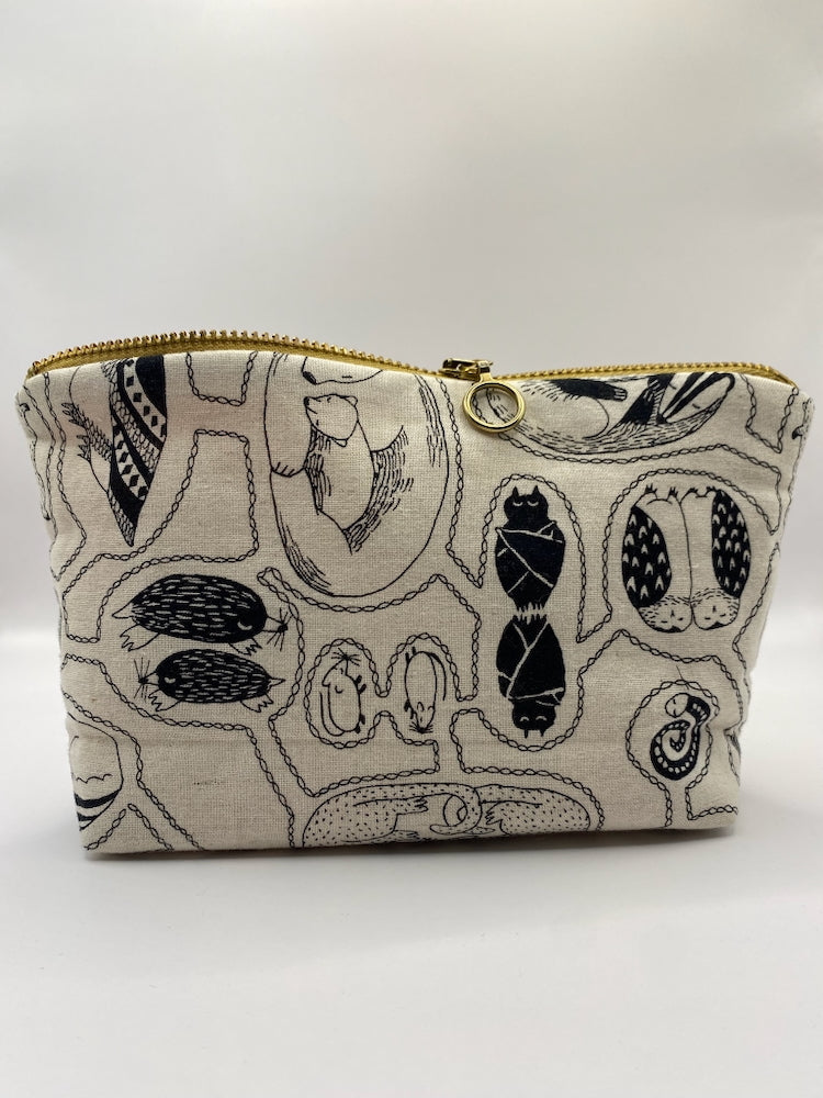 Kosmetiktasche klein – Winterschlaf Cremeweiß