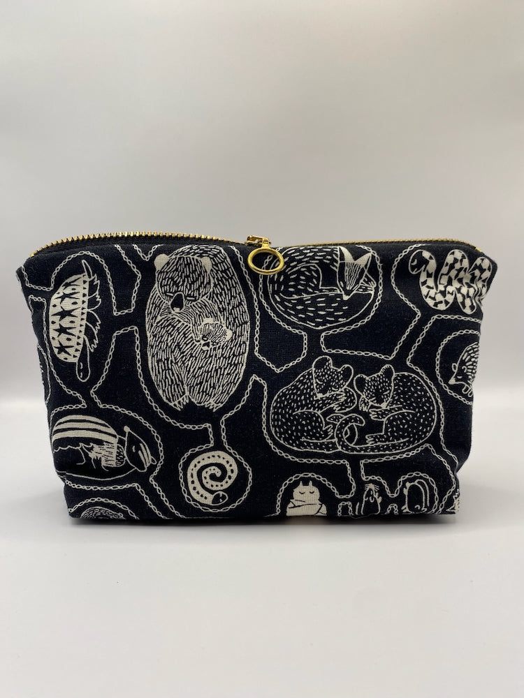 Kosmetiktasche klein – Winterschlaf Schwarz