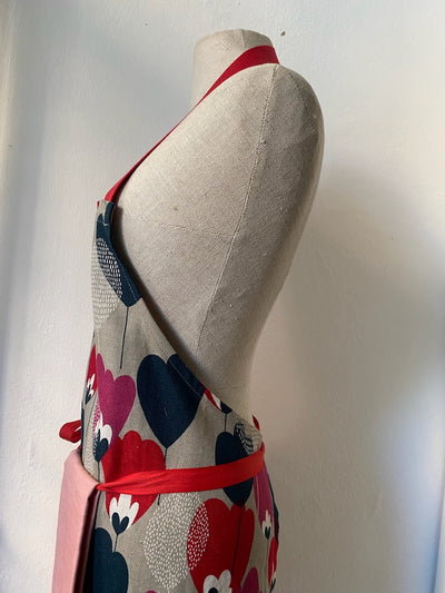 Schürze Big Flowers – Red