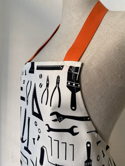 Kinderschürze DIY – Cremeweiß