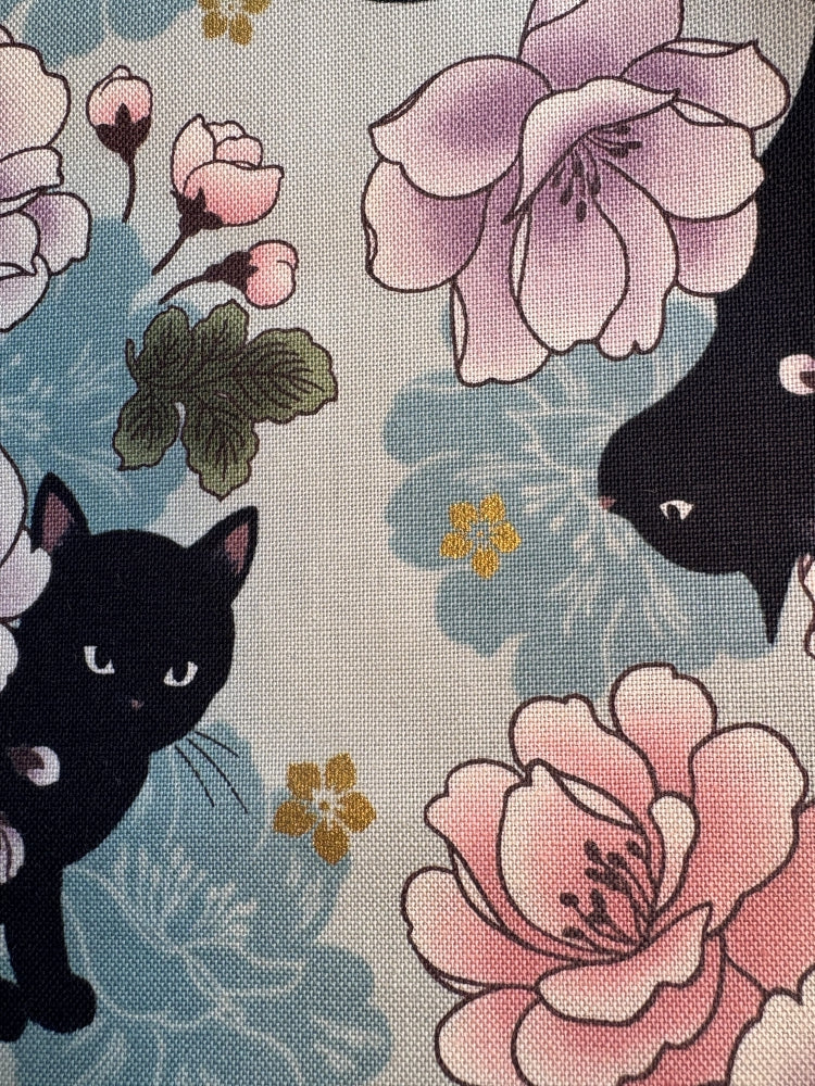 Katzen & Pfingsrosen - mint gold