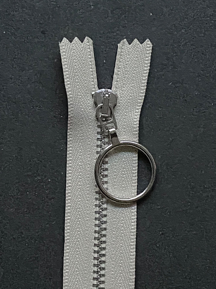 Reißverschluss 24 cm – silber